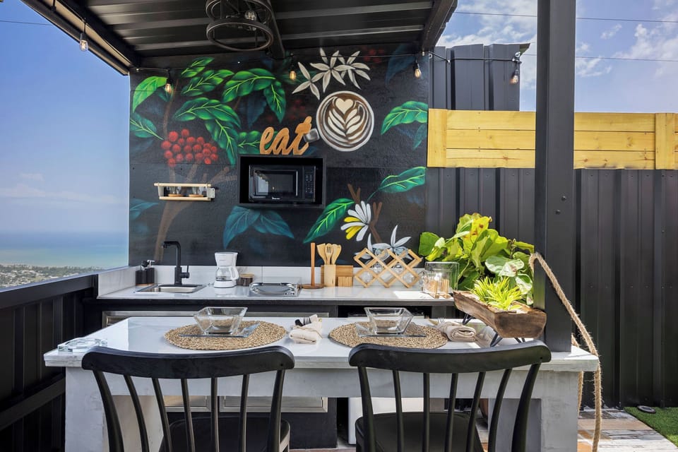 Moon Igloo suite| Private & Heated pool | Private kitchen