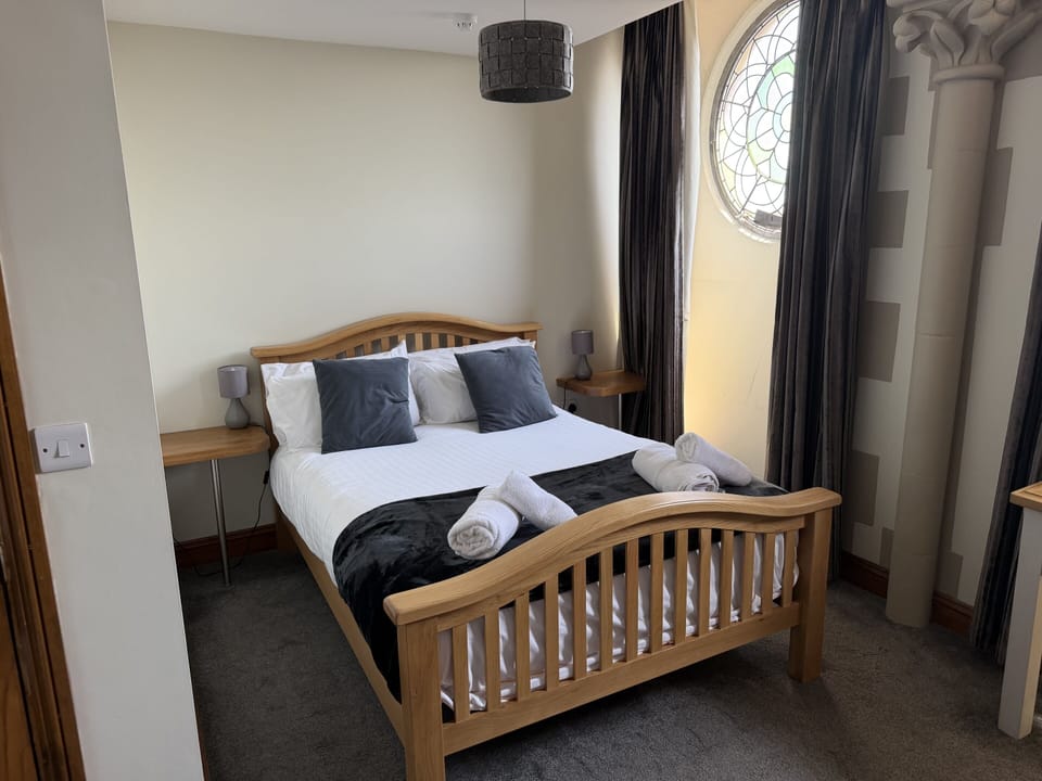 Classic Double Room | Iron/ironing board, free WiFi