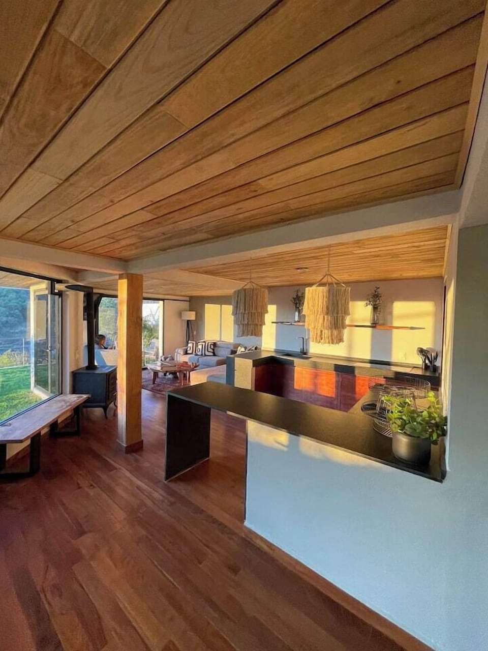 Panoramic House | Living area | 40-inch Smart TV with digital channels
