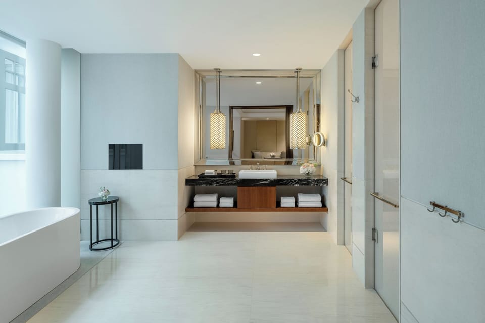 Separate tub and shower, deep soaking tub, rainfall showerhead