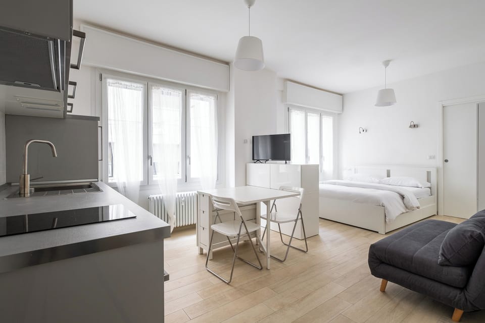 Apartment | Private kitchen | Electric kettle, freezer, dining tables