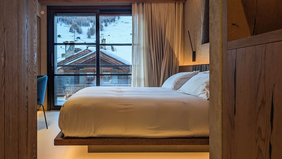 Superior Room | Premium bedding, down comforters, minibar, soundproofing