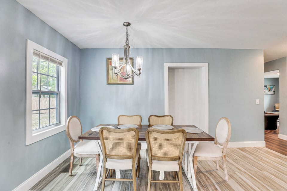 House (4 Bedrooms) | Interior