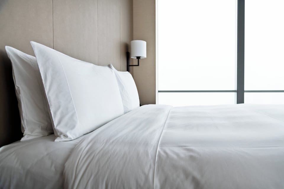 WiFi (free), bed sheets