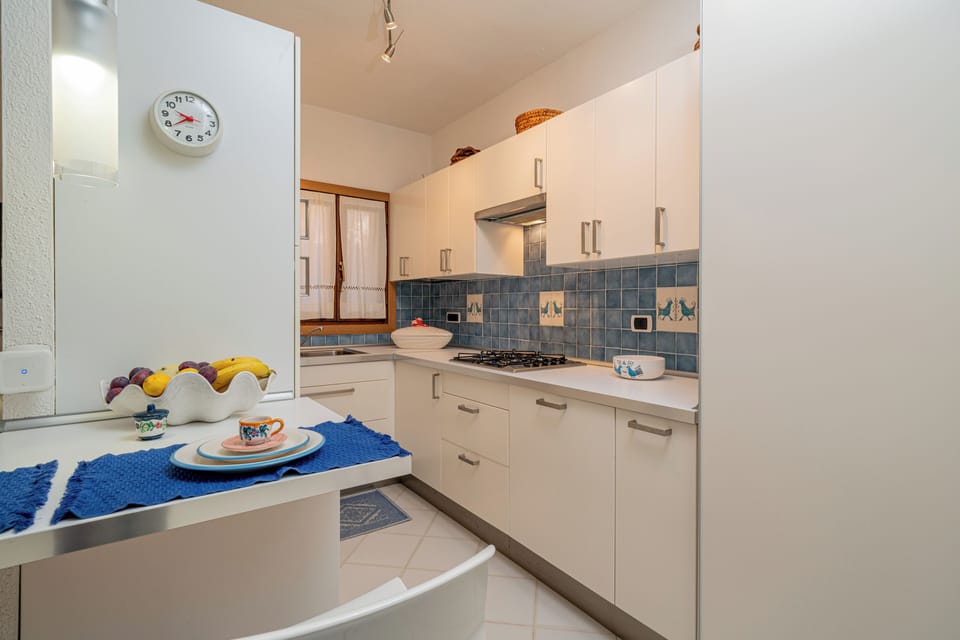 Apartment | Private kitchen | Oven, electric kettle, toaster