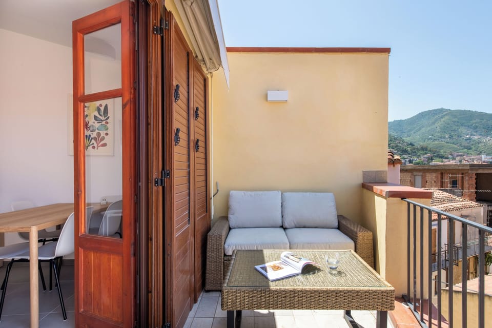 Apartment | Terrace/patio