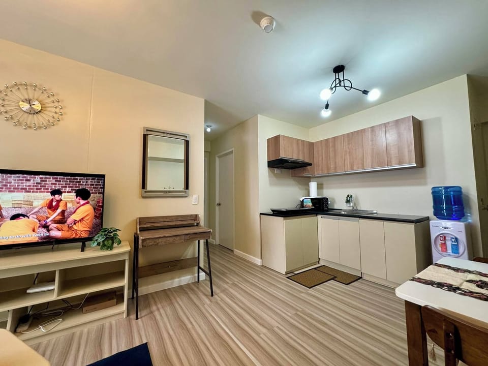 Family Condo, 2 Bedrooms, Pool Access, Partial Sea View | Private kitchen