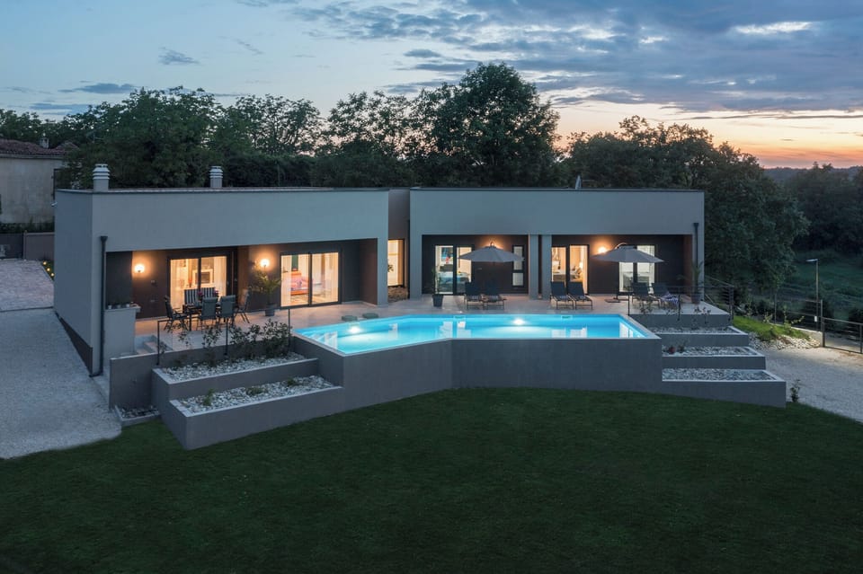 Villa, Vineyard View | 3 bedrooms, in-room safe, blackout drapes, soundproofing