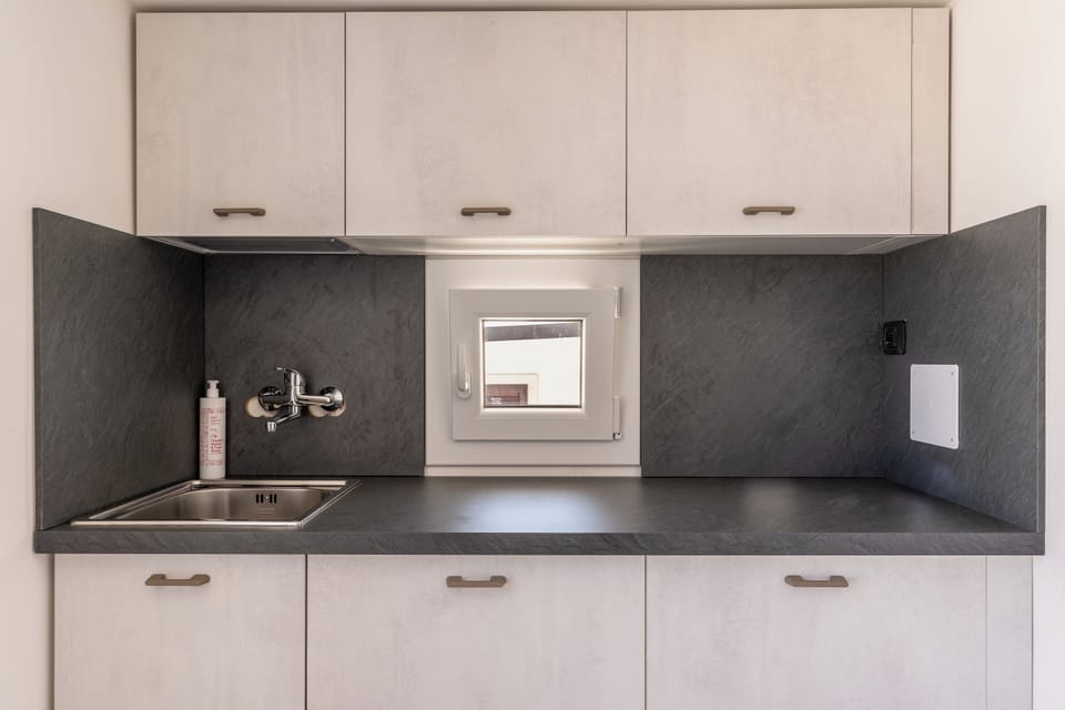 Apartment | Living area | 35-inch TV with digital channels