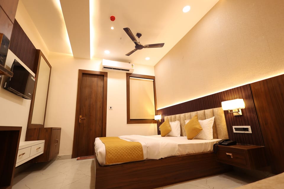 Deluxe Double Room | Free WiFi