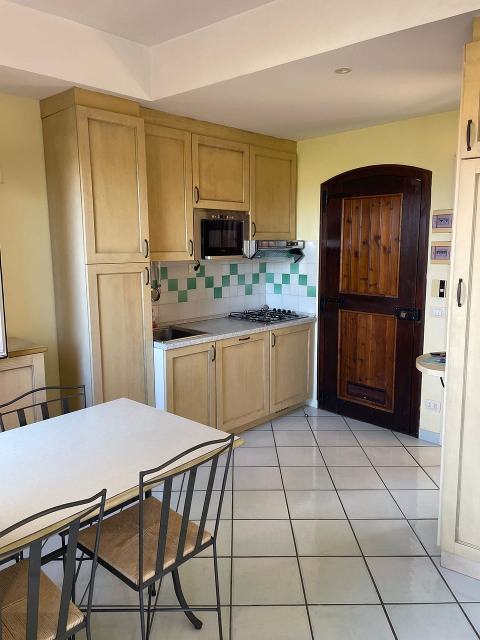 Apartment, 1 Bedroom, Smoking, Patio | Dining