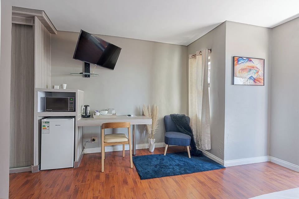 Superior Room | Desk, laptop workspace, free WiFi
