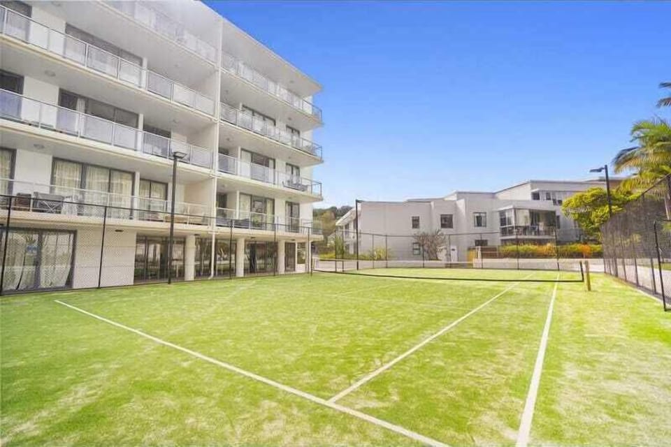 Tennis court