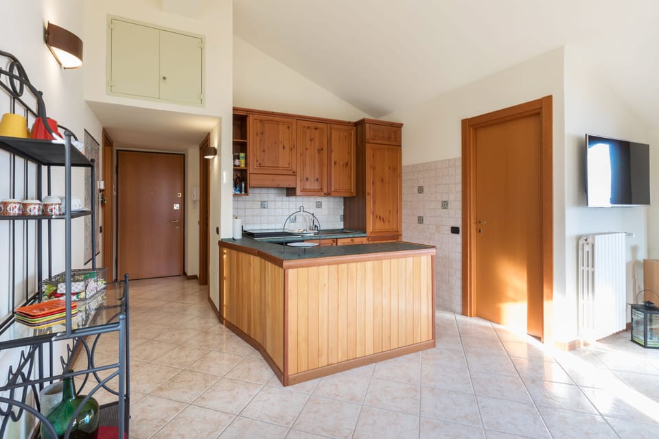 Apartment | Private kitchen | Fridge, oven, stovetop, dishwasher