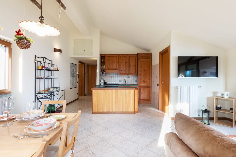 Apartment | Living area | TV