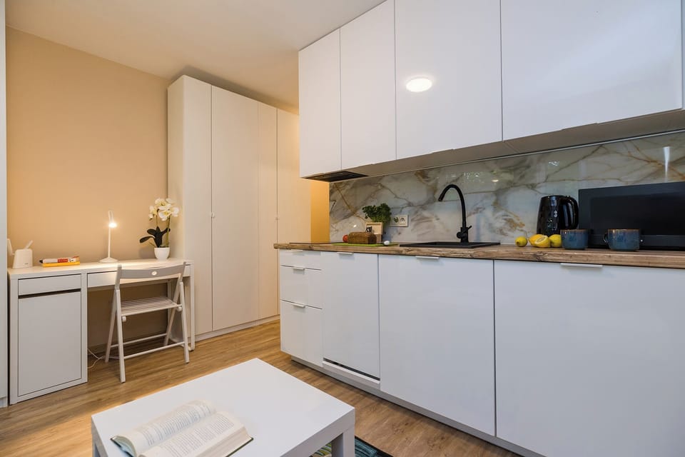 Classic Apartment, Park View | 1 bedroom, blackout drapes, iron/ironing board, free WiFi