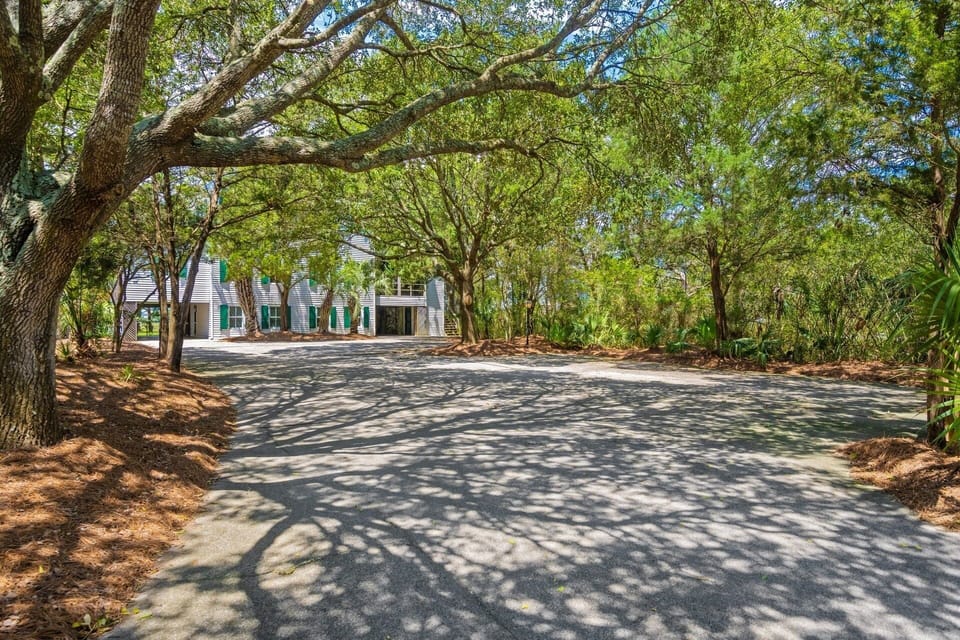 House, Multiple Bedrooms | Property grounds