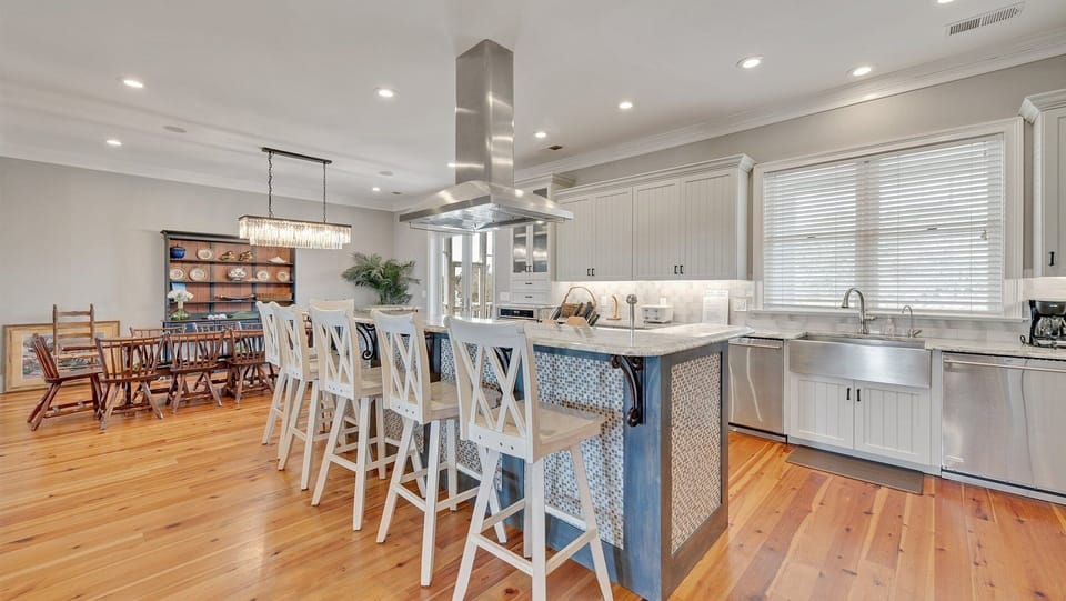 House, Multiple Bedrooms | Private kitchen | Coffee/tea maker, fridge, oven, toaster