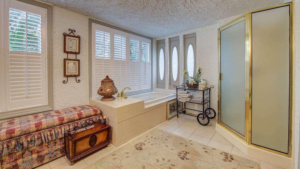 House, 6 Bedrooms | Bathroom | Towels