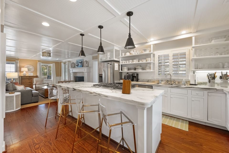 House, 6 Bedrooms | Private kitchen | Coffee/tea maker, fridge, oven, toaster
