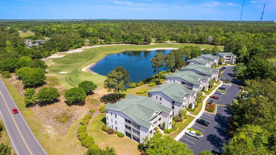 Condo, 3 Bedrooms | Aerial view