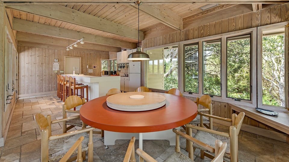 House, 5 Bedrooms | Dining