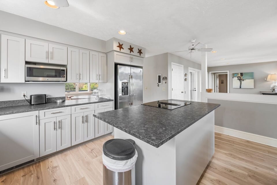 House, Multiple Bedrooms | Private kitchen | Coffee/tea maker, fridge, oven, toaster