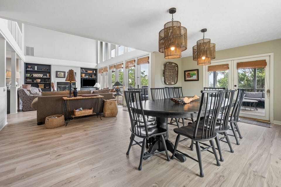 House, Multiple Bedrooms | Dining