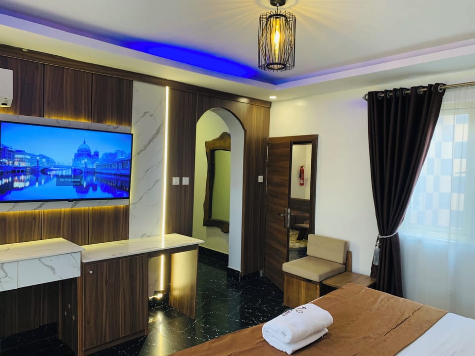 Classic Penthouse | Free WiFi