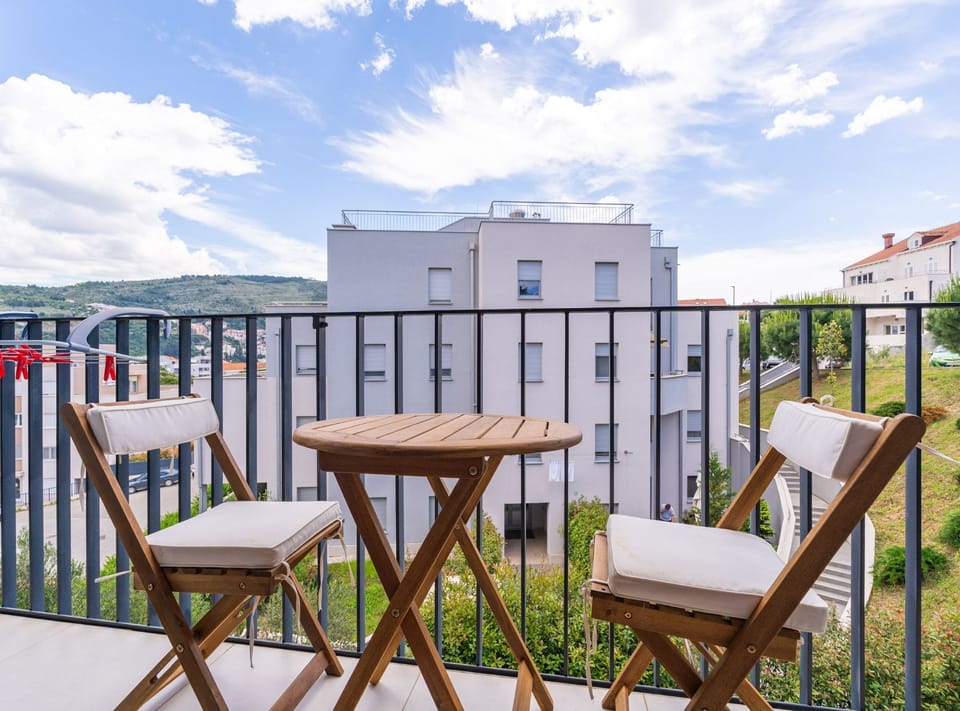 Apartment (Apartment Marcus Mai - Two Bedroom Ap) | Balcony