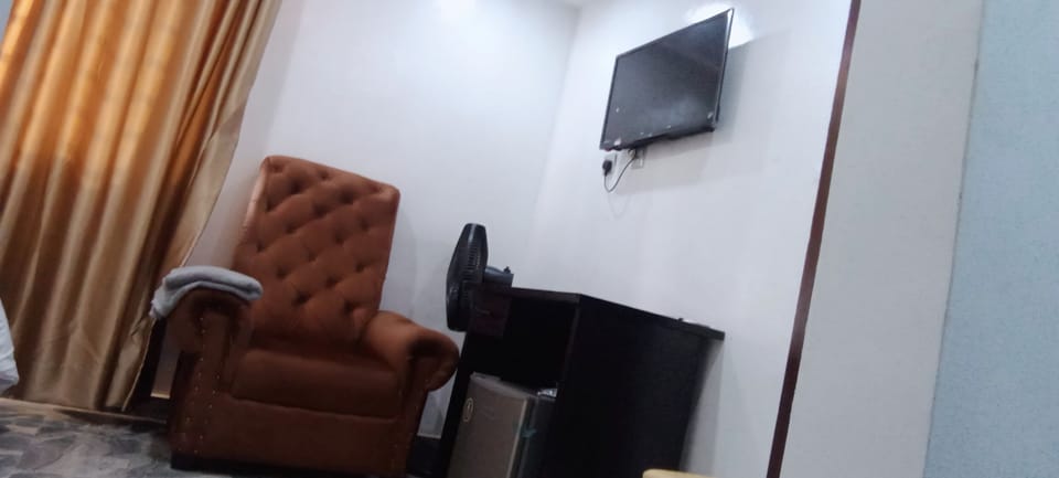 Deluxe Room | Desk, laptop workspace, free WiFi