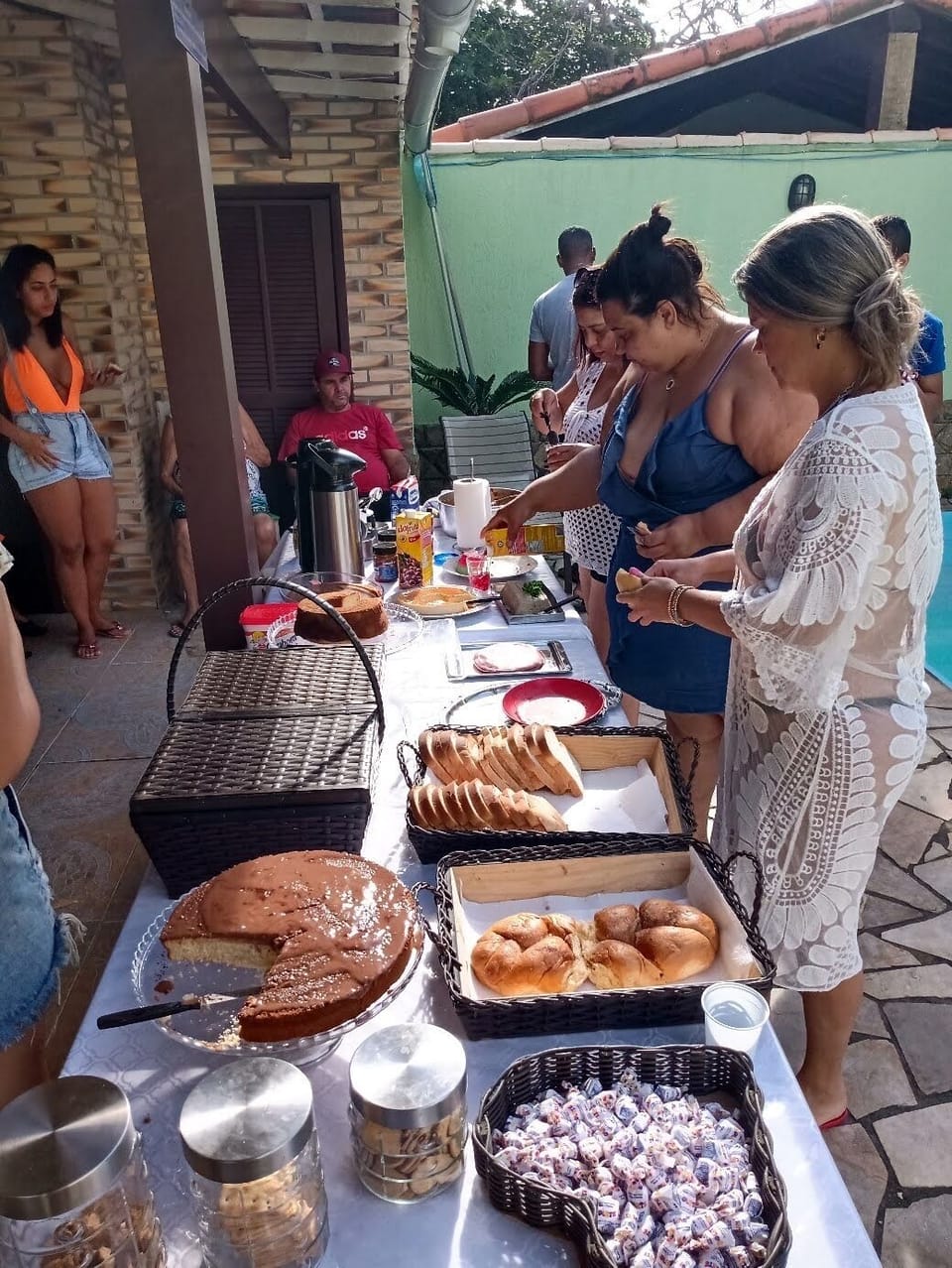 Daily cooked-to-order breakfast for a fee