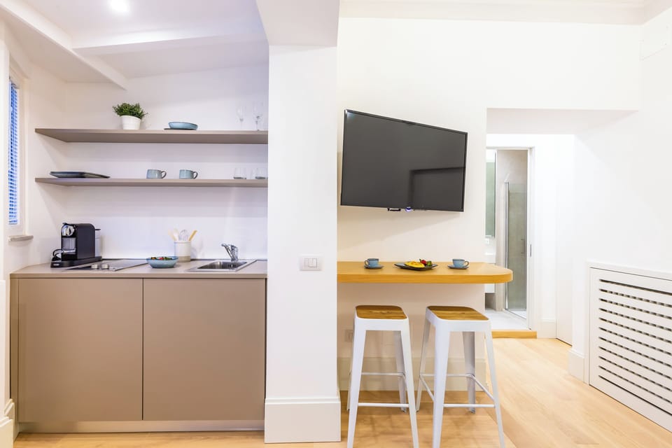 Apartment | Private kitchen | Fridge, stovetop, espresso maker, coffee/tea maker