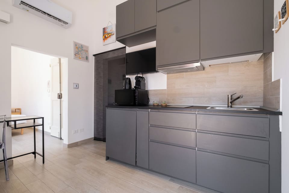 Apartment | Private kitchen | Fridge, microwave, oven, stovetop