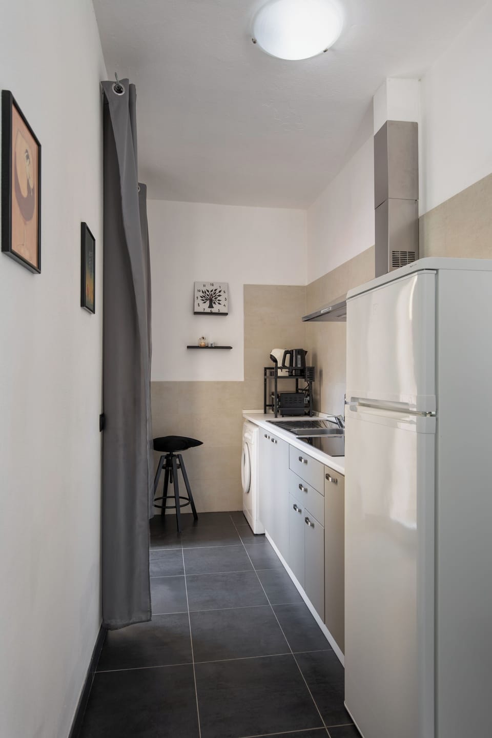 Apartment | Private kitchen | Fridge, oven, stovetop, espresso maker