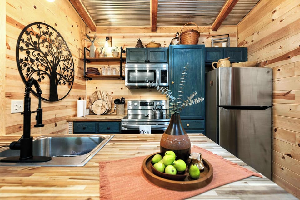 Cabin, Multiple Beds, Kitchen (Cozy Cove Cabin) | Private kitchen | Full-size fridge, microwave, oven, stovetop