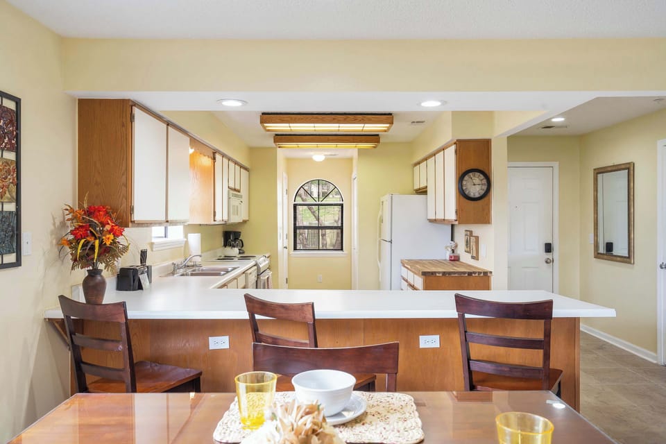 Condo, Multiple Beds, Balcony, Garden View (Evergreen Haven) | Private kitchen | Coffee/tea maker