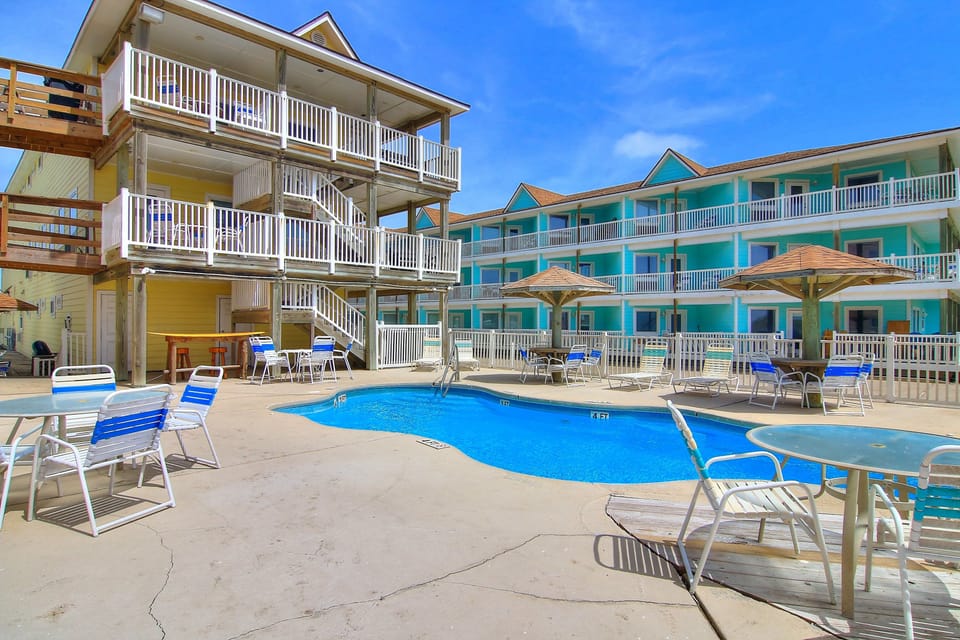 Condo, 1 Bedroom | Pool | Outdoor pool, a heated pool