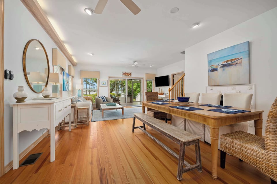 House, Multiple Beds, Patio (The Boat House) | Interior