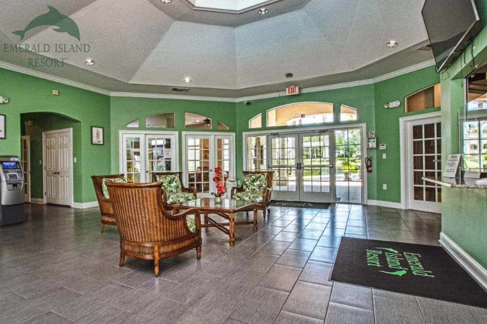 House, Multiple Beds, Pool Access, Pool View (Emerald Island Happy Place) | Lobby