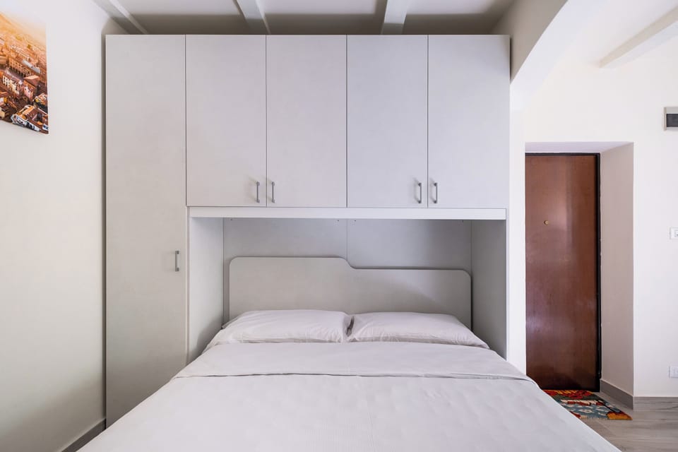 Apartment | WiFi (free), bed sheets