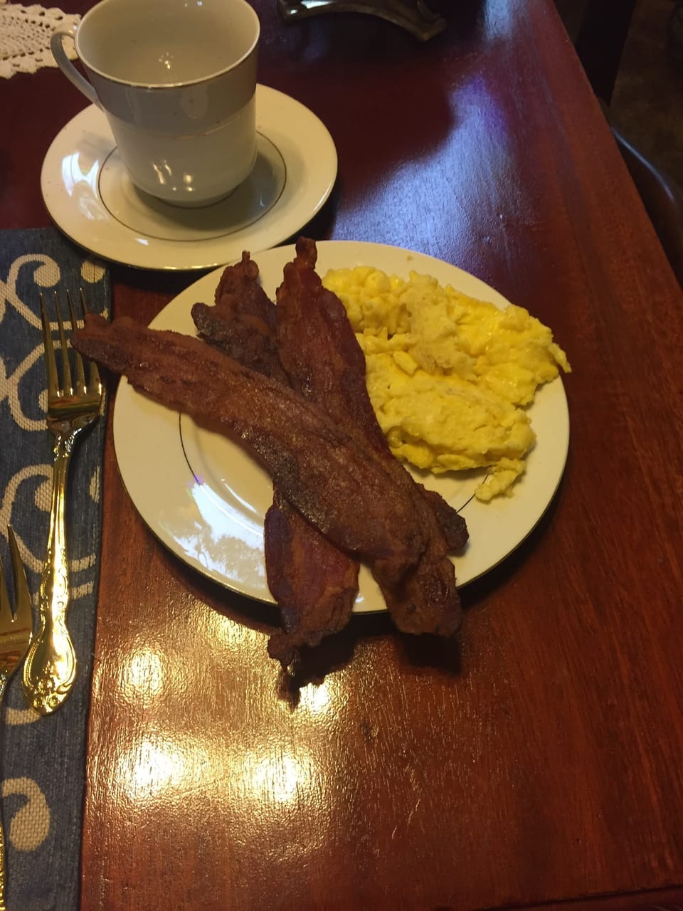 Daily full breakfast for a fee