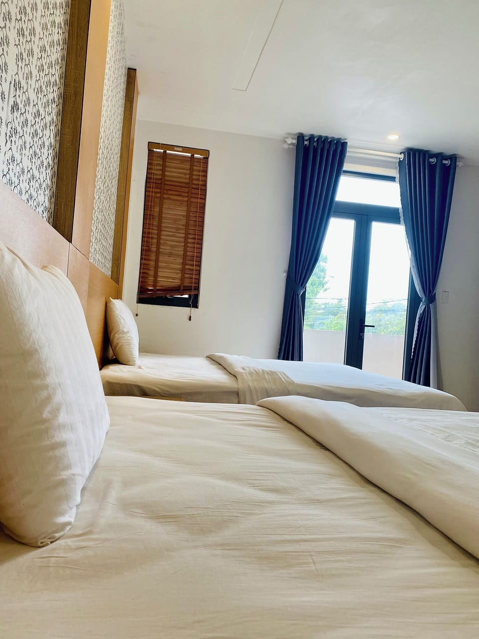 Comfort Quadruple Room, Balcony, Courtyard View | Desk, laptop workspace, free WiFi