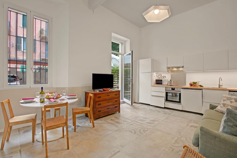 Family Apartment, Multiple Bedrooms (Beach & Relax - Private Parking) | Private kitchen | Fridge, microwave, oven, stovetop