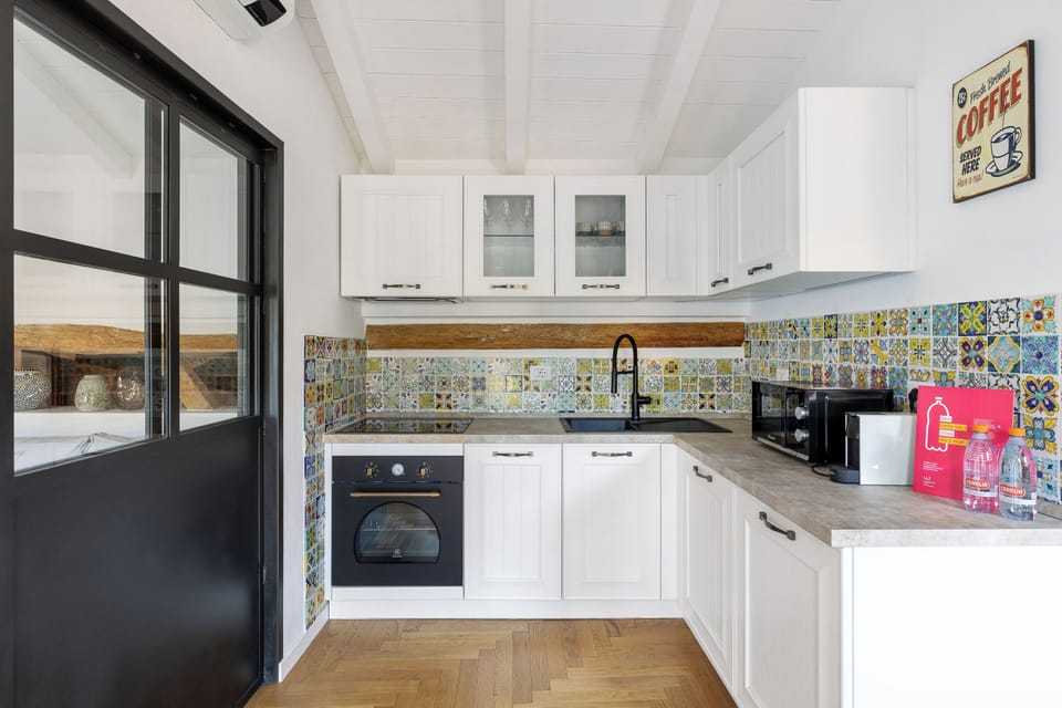 Apartment | Private kitchen | Dining tables