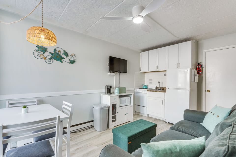 Apartment (2 Bedrooms) | Front of property