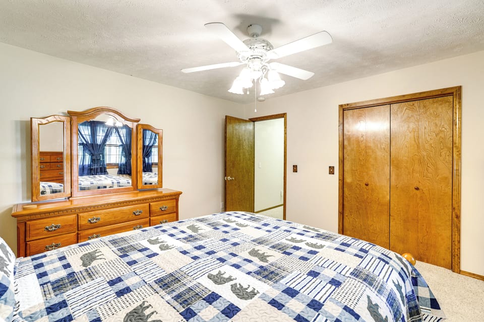 House (3 Bedrooms) | Interior