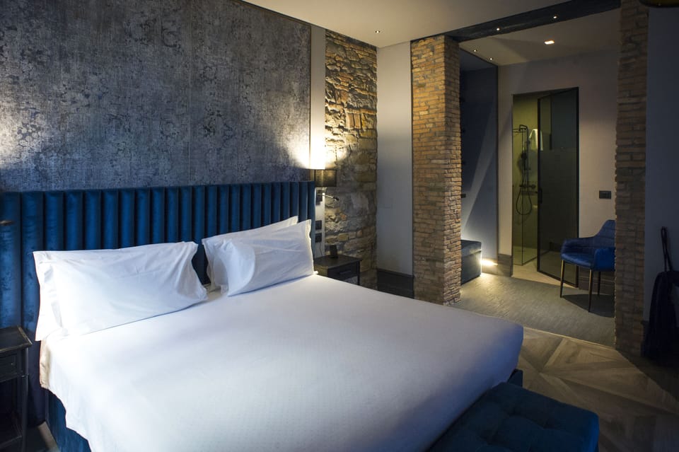Superior Double or Twin Room (Exclusive) | Minibar, soundproofing, iron/ironing board, free WiFi