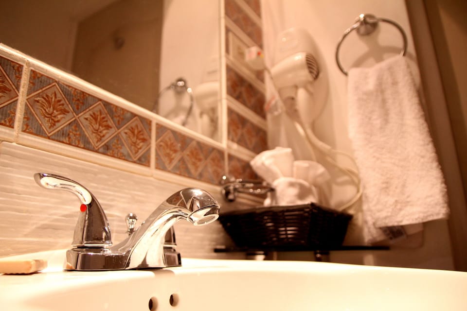 King Suite | Bathroom sink