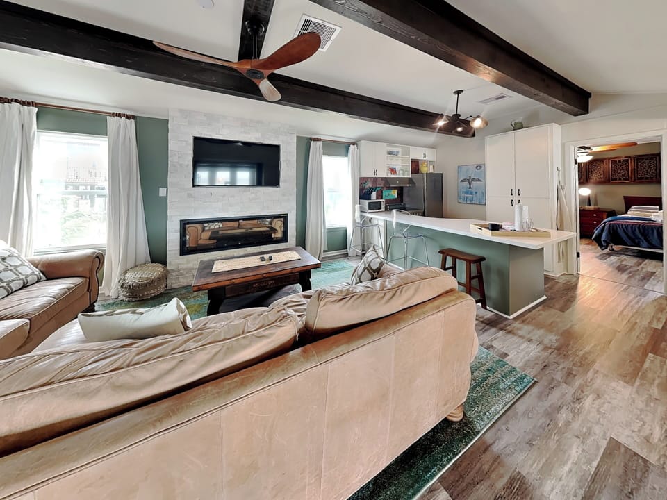 House (2 Bedrooms) | Property amenity